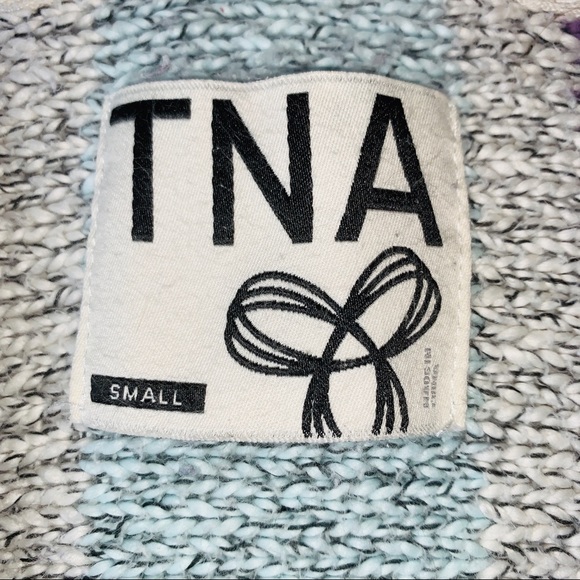 TNA Hoodie Sweater - Picture 3 of 3